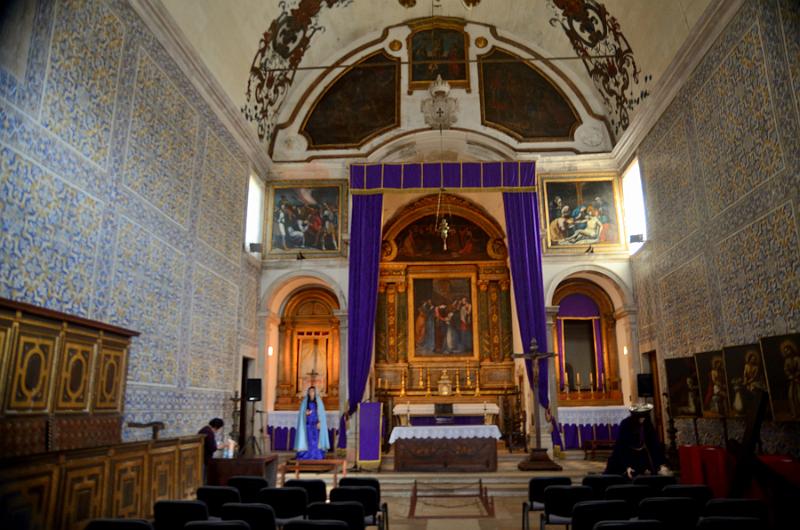 portugal095.jpg - Inside the church