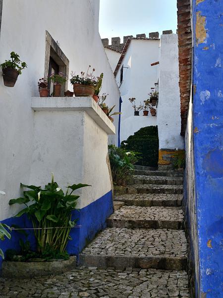 portugal113.jpg - A street in Obidos 