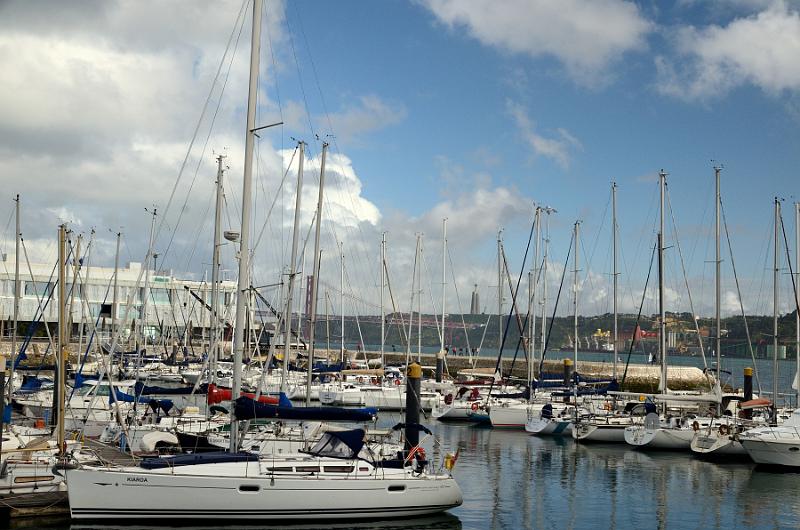 portugal137.jpg - Marina parque near Belém Tower