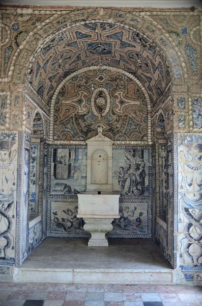 portugal240.jpg - Marquês da Fronteira Palace in Lisbon