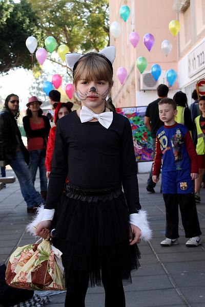 purim7037.JPG