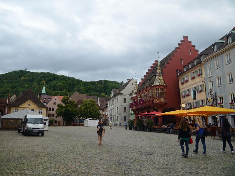 schwarz070.jpg - Freiburg, Cathedral Square