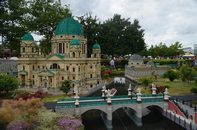 schwarz092.jpg - Legoland