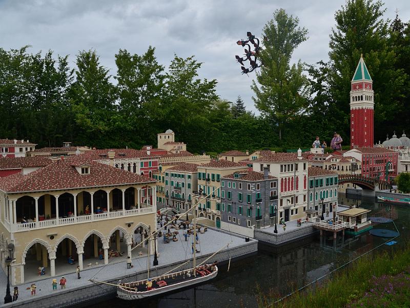 schwarz093.jpg - Legoland