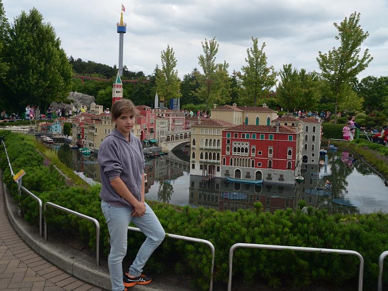 schwarz094.jpg - Legoland