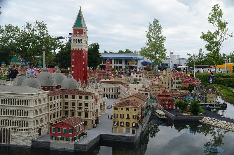 schwarz097.jpg - Legoland