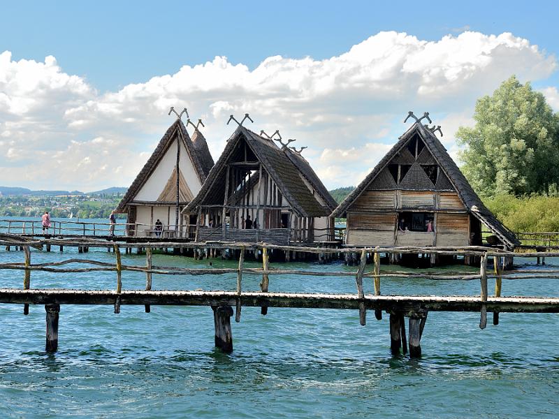 schwarz206.jpg - "Stilt house museum" on Bodensee