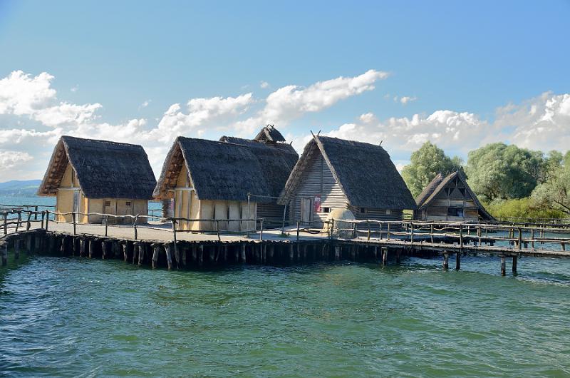 schwarz216.jpg - "Stilt house museum" on Bodensee