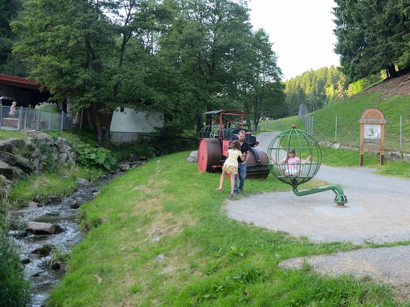 schwarz312.jpg - Restaurant Tannenmuehle in Grafenhausen