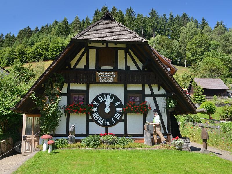 schwarz352.jpg - Cuckoo clocks in Schonach