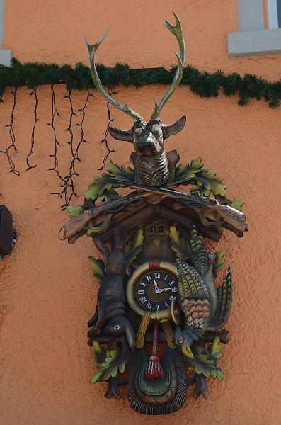 schwarz371.jpg - House of 1000 clocks in Triberg