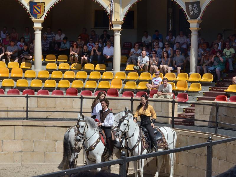 schwarz427.jpg - Show in Europa-Park