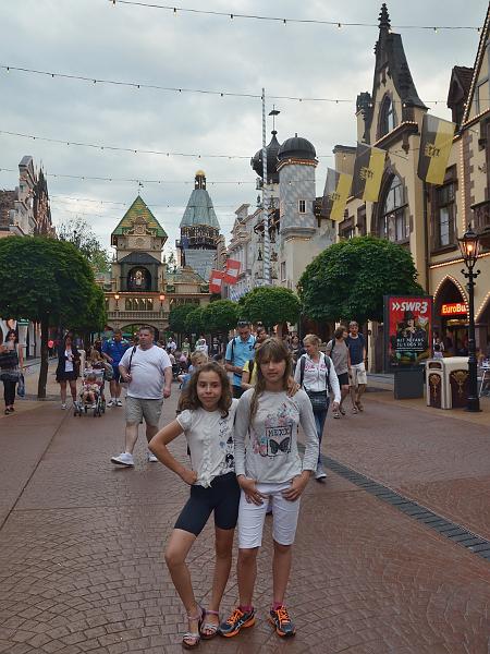 schwarz527.jpg - Europa-Park