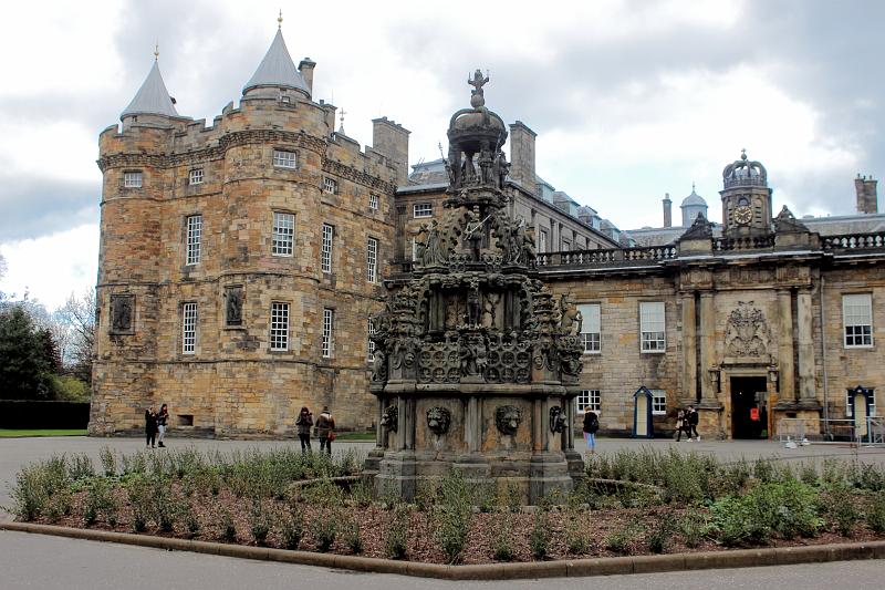 scotland005.JPG - Edinburgh, Palace of Holyroodhouse