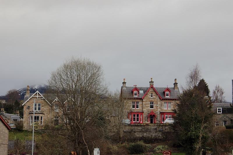 scotland096.JPG - Town of Pitlochry 
