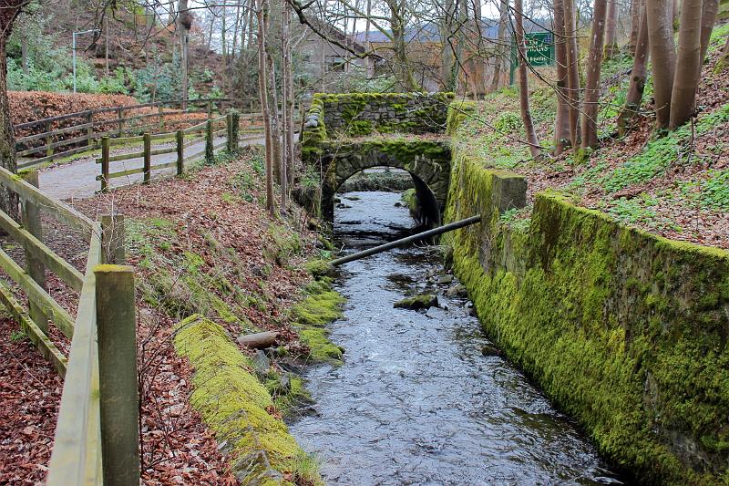 scotland099.JPG - Town of Pitlochry 
