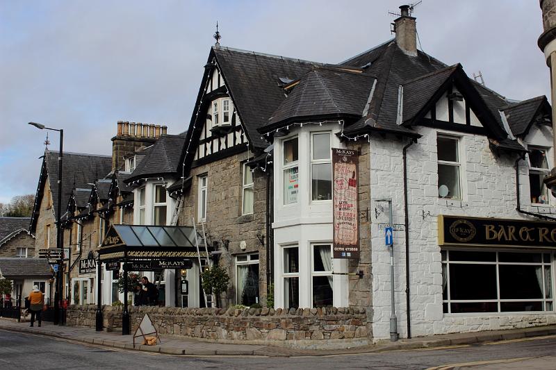 scotland107.JPG - Town of Pitlochry 