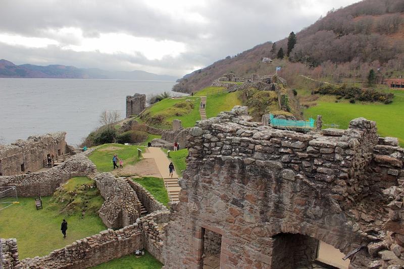 scotland114.JPG - Urquhart castle