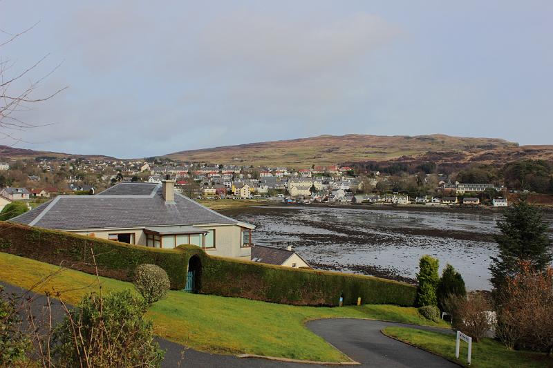 scotland165.JPG - Town of Portree