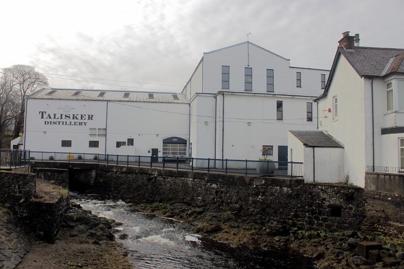 scotland167.JPG - Talisker distillery 
