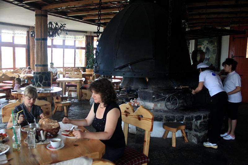 serbia8367.JPG - Late Breakfast at Zlatibor
