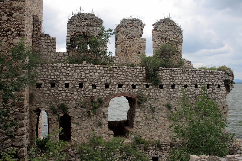 serbia8598.JPG - Djerdap National Park, Golubac Fortress 