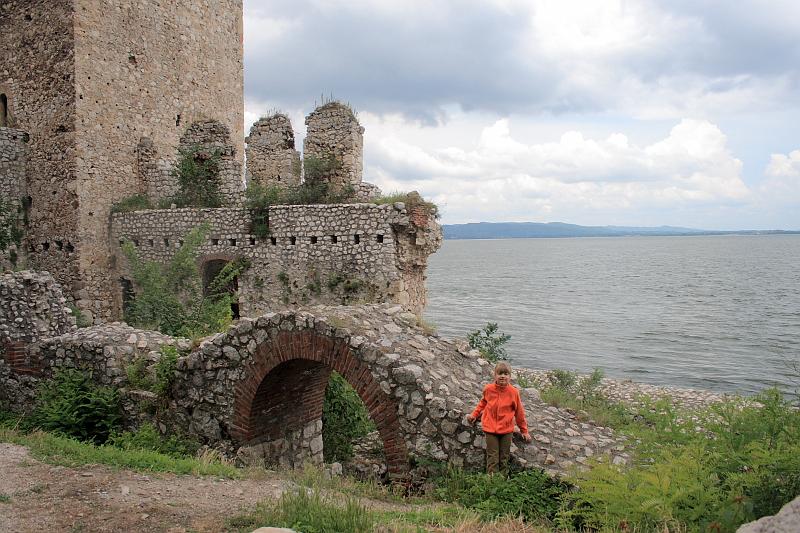 serbia8600.JPG - Djerdap National Park, Golubac Fortress 