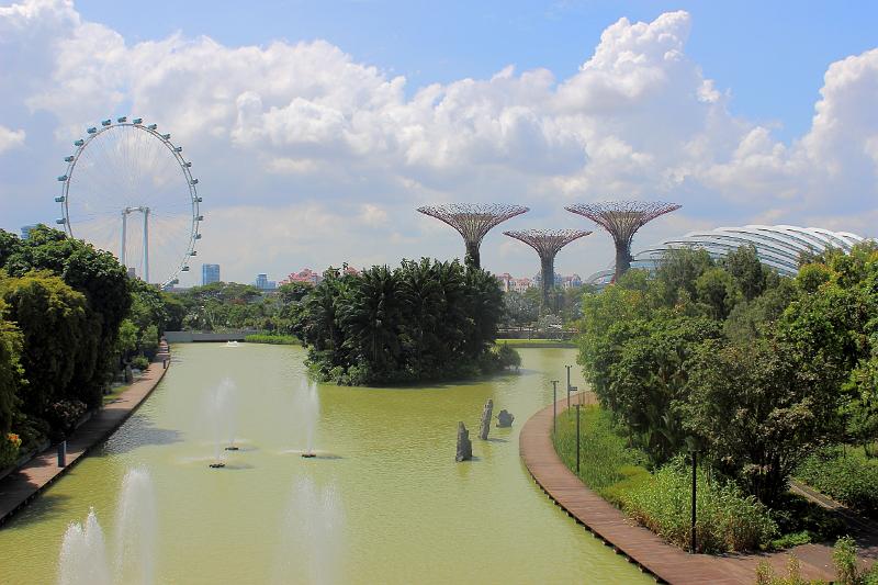 singapore035.JPG - Gardens by the Bay 