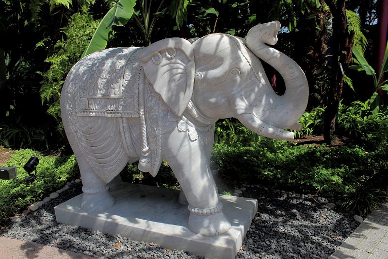 singapore038.JPG - Gardens by the Bay 