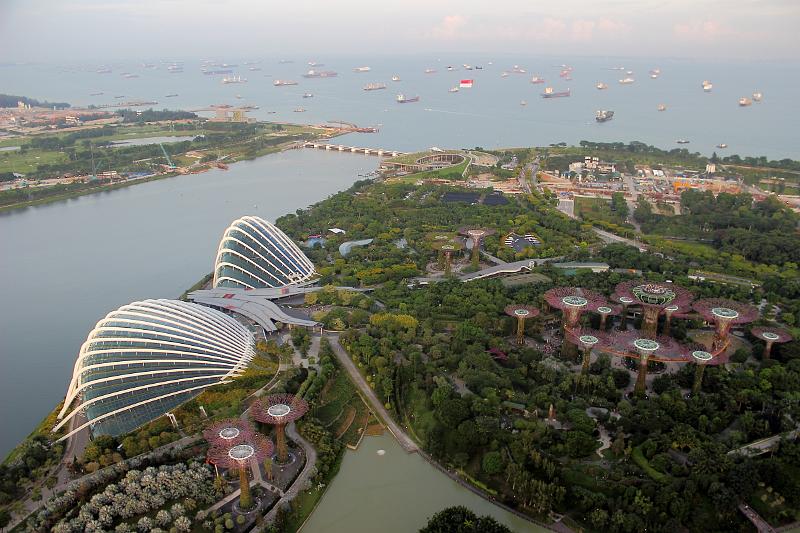 singapore072.JPG - View from the Marina Bay Bar