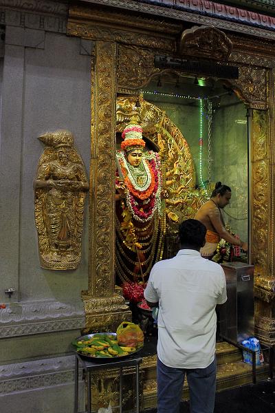 singapore219.JPG - Little India - Sri Veeramakaliamman Temple