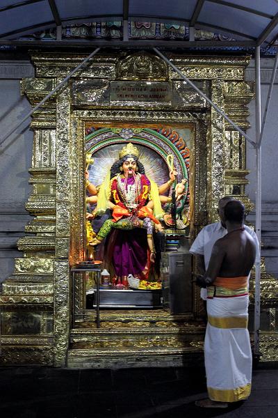 singapore222.JPG - Little India - Sri Veeramakaliamman Temple