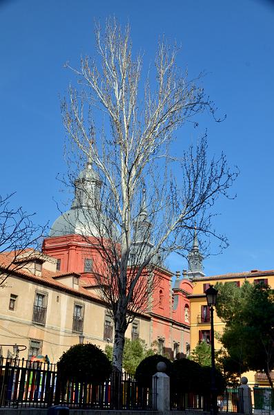 spain0007.jpg - A square in Madrid