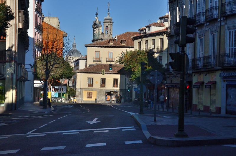 spain0033.jpg - A street in Madrid