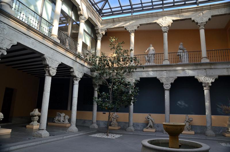 spain0041.jpg - Cloister in the Museo de San Isidro, Madrid 