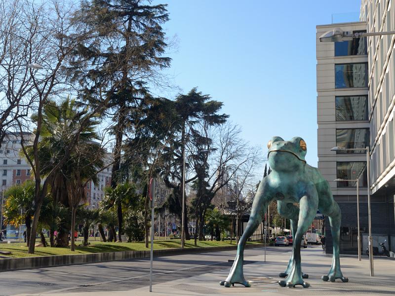 spain0042.jpg - Frog's luck at the entrance of the Casino Gran Madrid