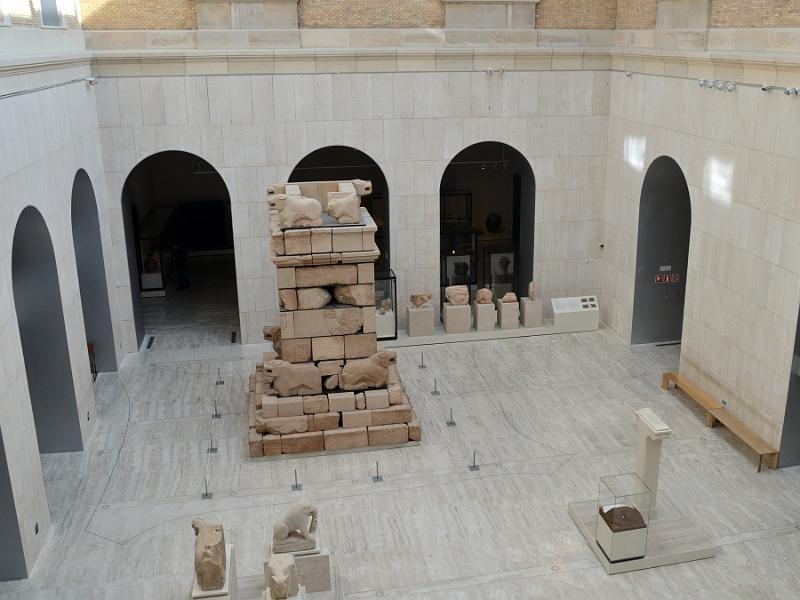 spain0044.jpg - In the National Archaeological Museum of Spain