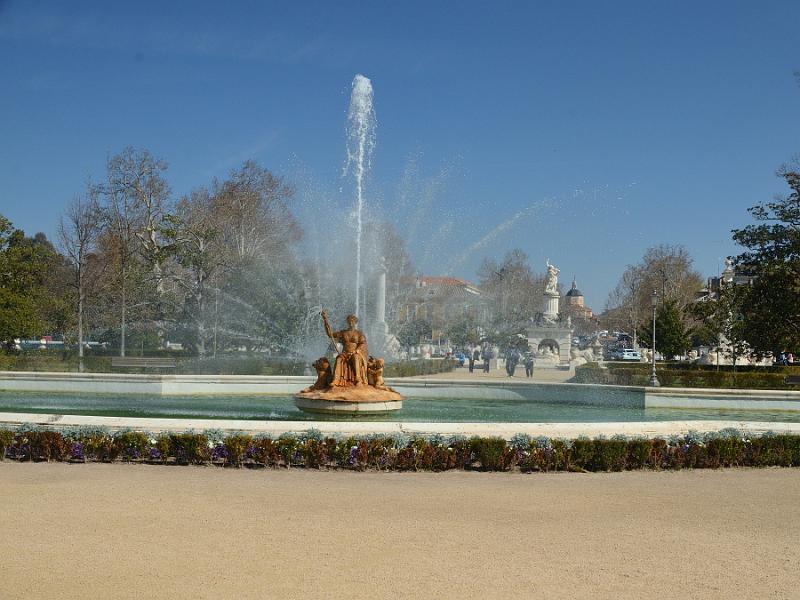 spain0051.jpg - Gardens in Royal Palace in Aranjuez