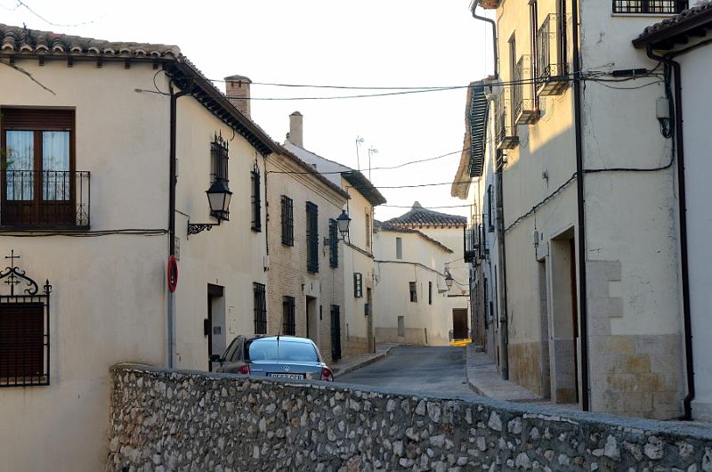 spain0070.jpg - A street in Chinchon