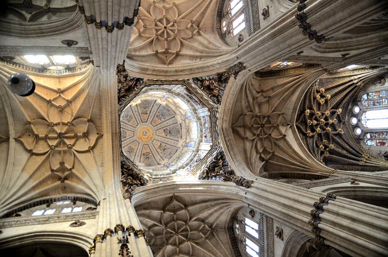 spain0113.jpg - New Cathedral Salamanca