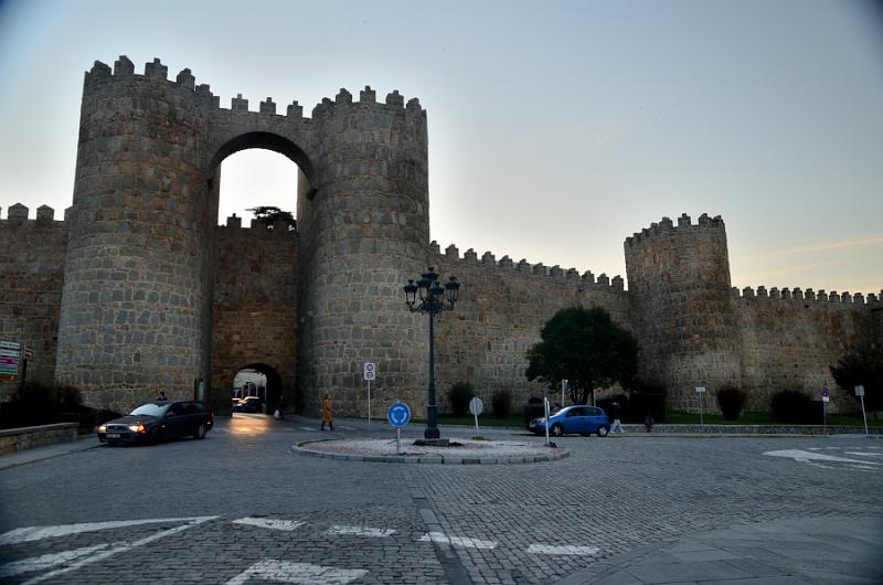 spain0146.jpg - Avila walls