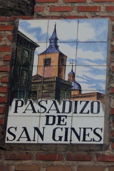 spain0021.JPG - A ceramic tile with street name in Madrid