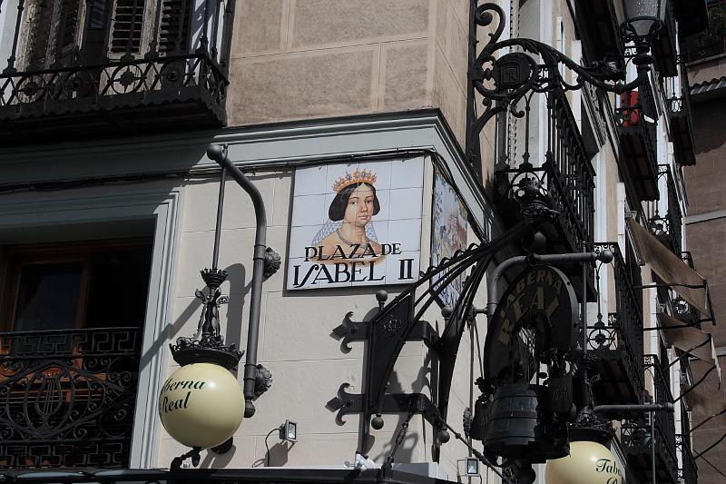 spain0022.JPG - A ceramic tile with street name in Madrid