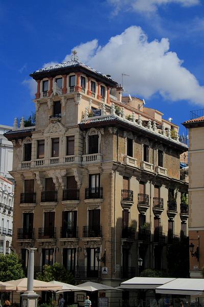 spain0120.JPG - A street in Madrid