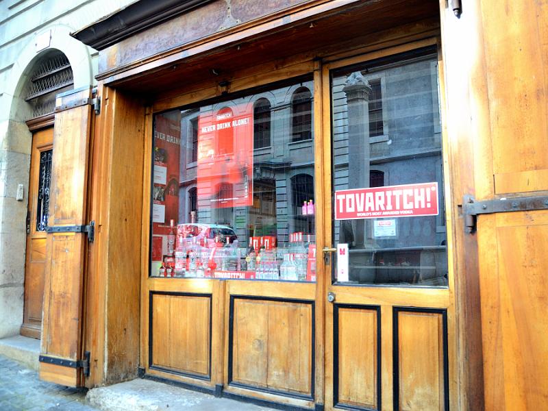 switz010.jpg - Geneva