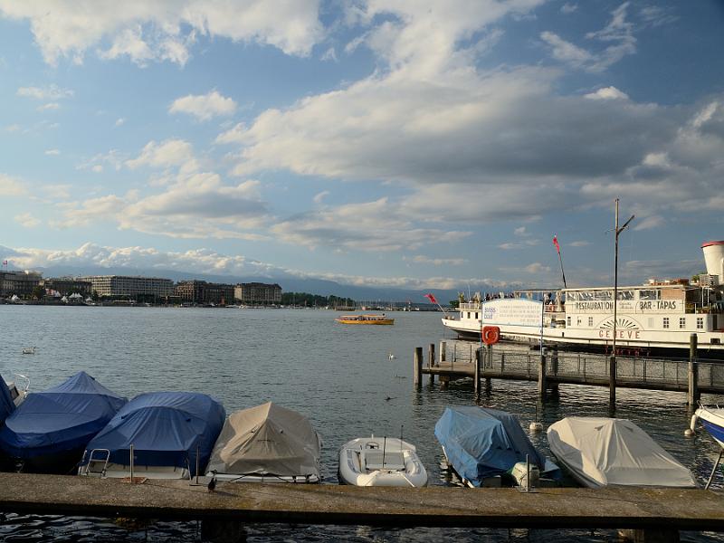 switz022.jpg - Lake Geneva