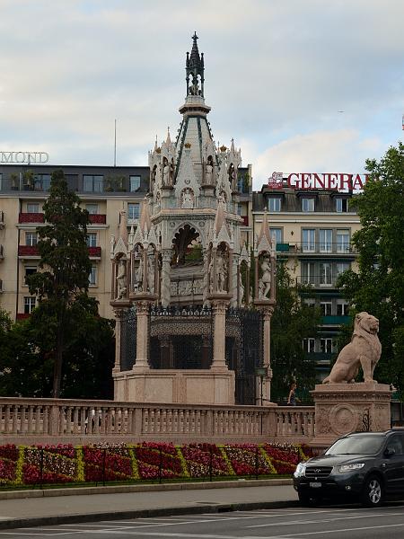 switz028.jpg - Brunswick monument in the Alps park in Geneva