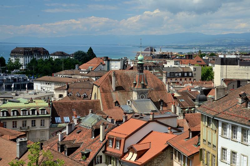 switz061.jpg - View of town of Lausanne