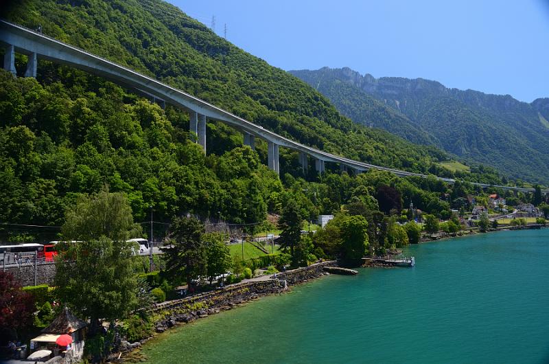 switz091.jpg - Lake Geneva side of Chillon Castle