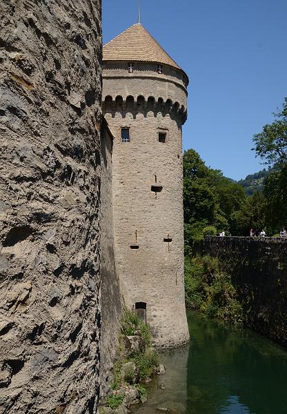 switz092.jpg - The Chillon Castle in Montreux